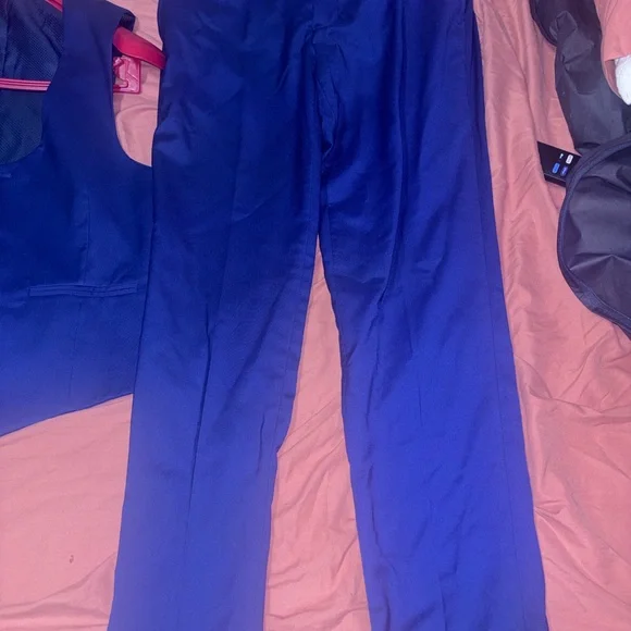Elegant Navy Men's Suit From Modern Man